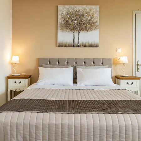 Aphrodite Superb Sea View * أرغوستولي